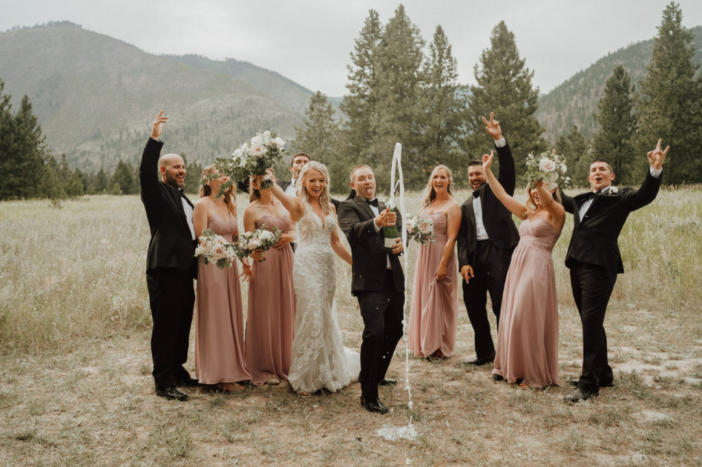 8 Tips to Make You the Best Wedding Bridesmaid/Groomsman Ever