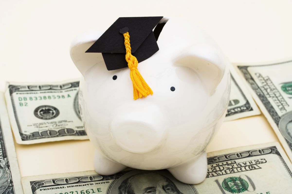 Scholarships And Financial Aid: 5 Astounding Ways To Obtain Them ...