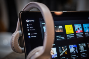 Spotify Reveals Most Streamed Khaleeji Songs Throughout the Decades